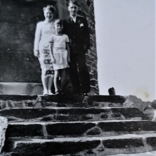 Graeme St Clair And Parents Mary Mcgilvray St Clair And James Graeme St Clair, Islay Holiday 1950S