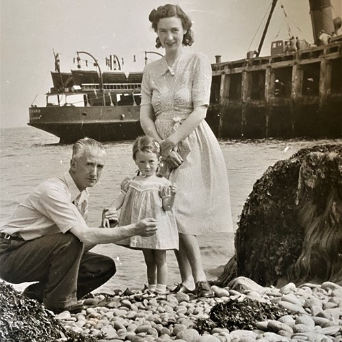 Christine Mcintosh Aged 3 With Her Parents In Most Likely Lochranza Arran 1948