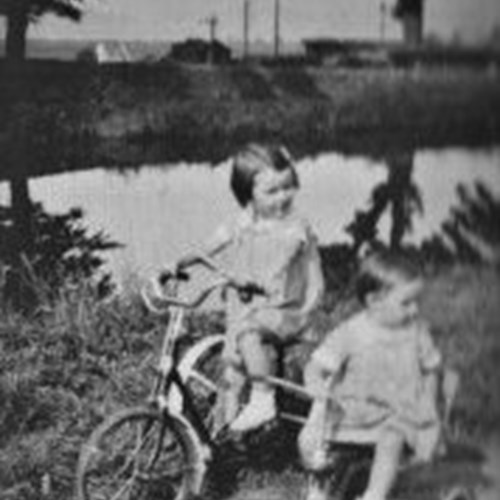 Elma Robertson Older Girl With Her Younger Sister During WWII